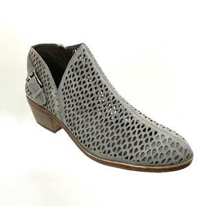 NWT - VINCE CAMUTO Women’s Phandra bootie in Grey Suede – Size 10